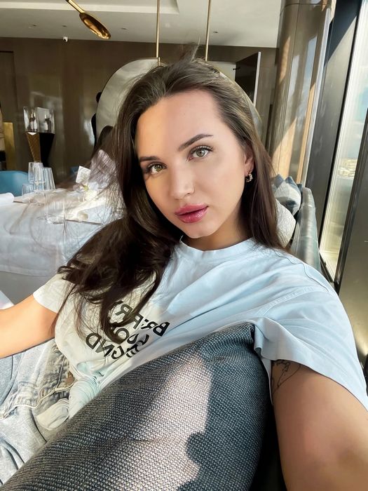 Секс с проституткой: измена или способ спасти брак?